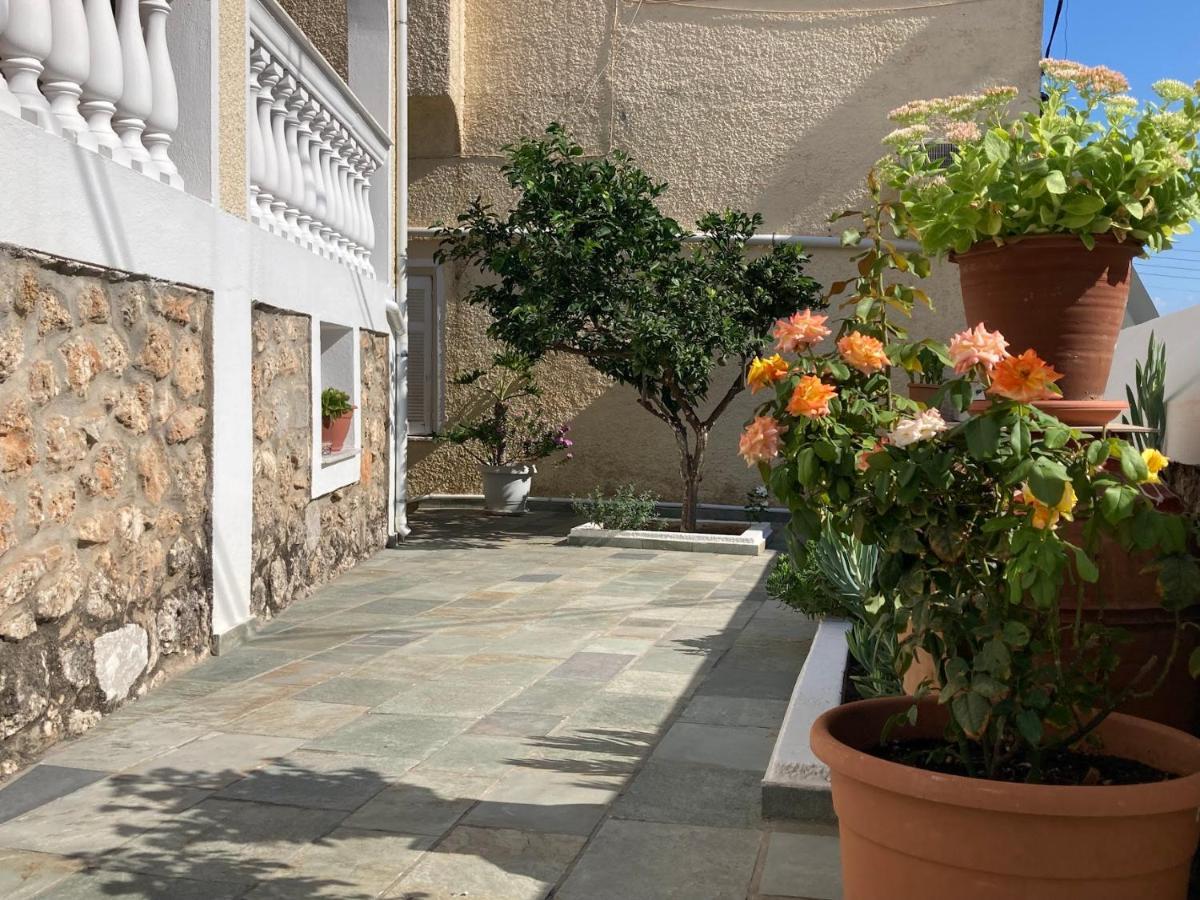 Olga'S Place 스페체스 외부 사진